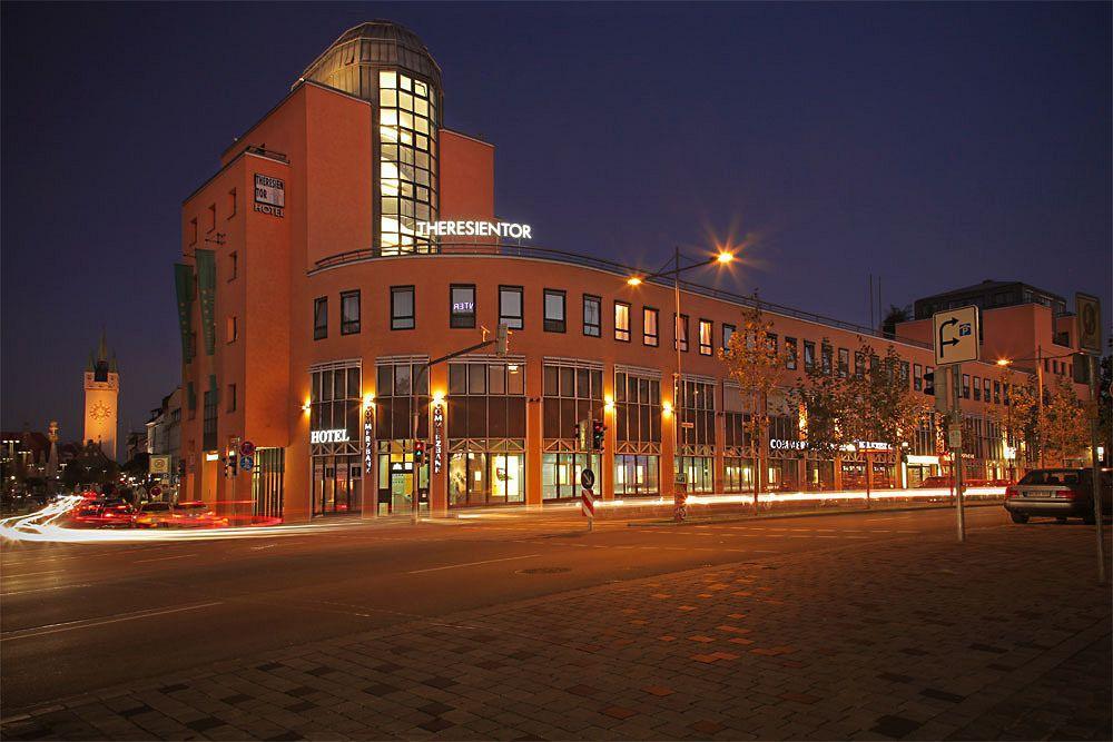Hotel Theresientor 스트라우빙 외부 사진
