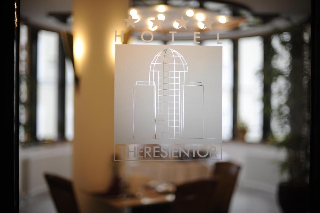 Hotel Theresientor 스트라우빙 외부 사진